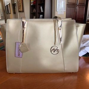 Women’s handbag